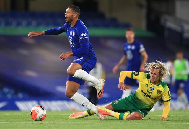 切尔西与莫 切尔西与莫